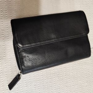 3/$20💗Ladies Black Genuine leather purse  6"x4"